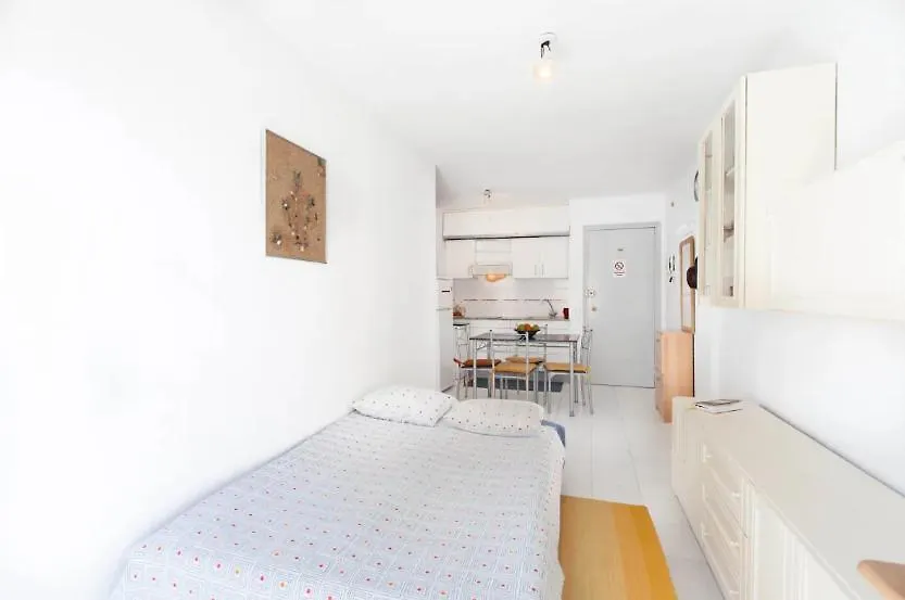 Seaview Apartment At The Beach Pineda de Mar 0*,