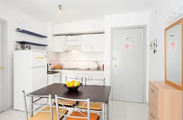 Seaview Apartment At The Beach Pineda de Mar