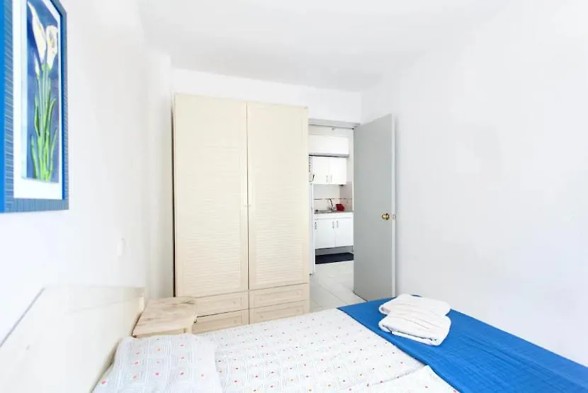 Seaview Apartment At The Beach Pineda de Mar